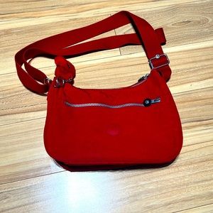 KIPLING ‘SALLY’ CHERRY RED CROSSBODY